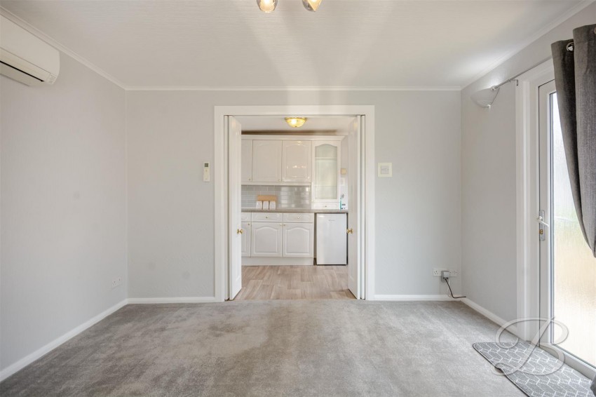 Images for Mickledale Lane, Bilsthorpe, Newark