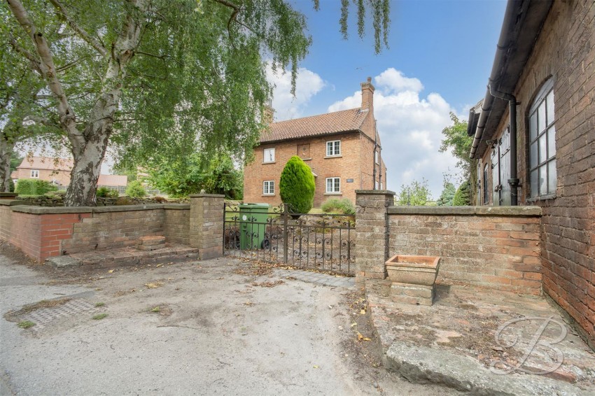 Images for Main Street, Kneesall, Newark