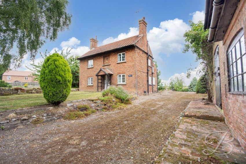 Images for Main Street, Kneesall, Newark