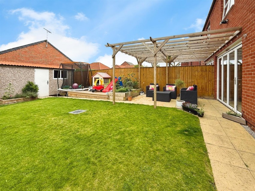 Images for Wheatsheaf Way, Clowne, Chesterfield