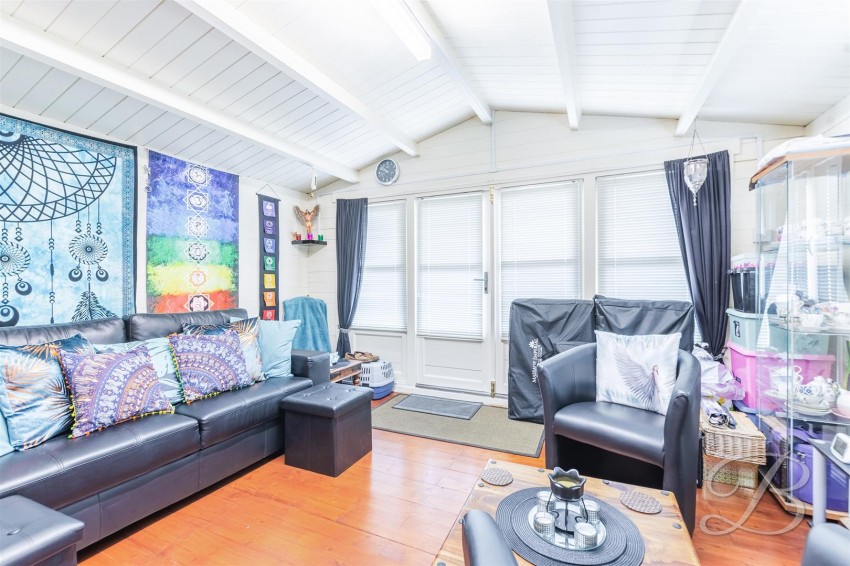Images for Burton Rise, Walesby, Newark