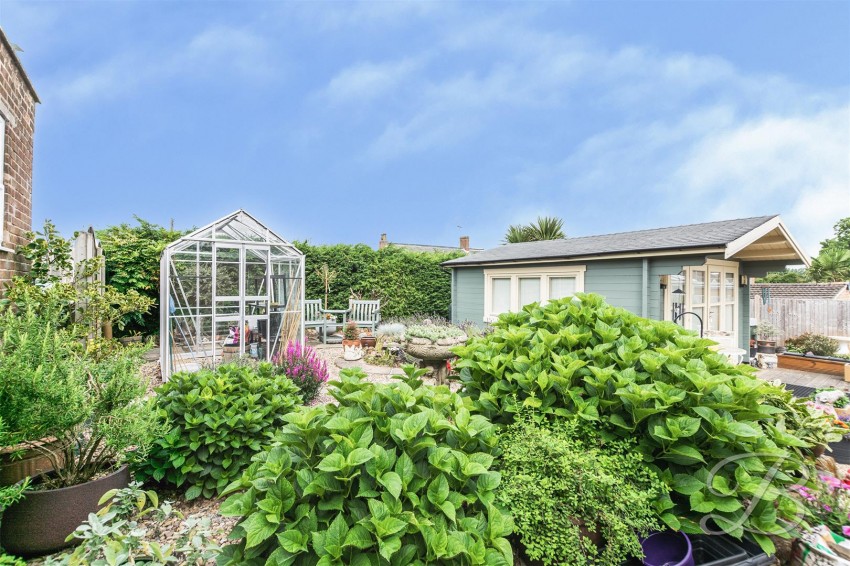 Images for Burton Rise, Walesby, Newark
