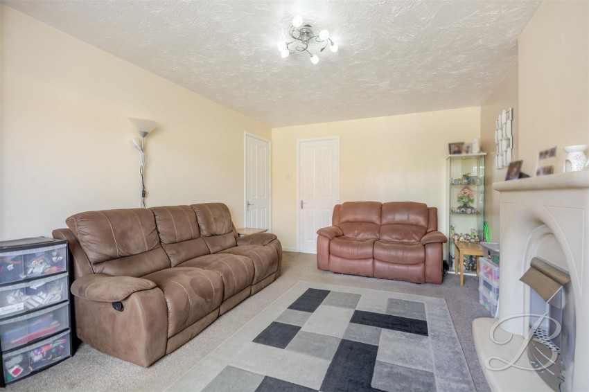 Images for Horsehead Lane, Bolsover, Chesterfield