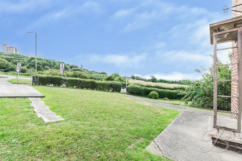 Images for Houldsworth Crescent, Bolsover, Chesterfield