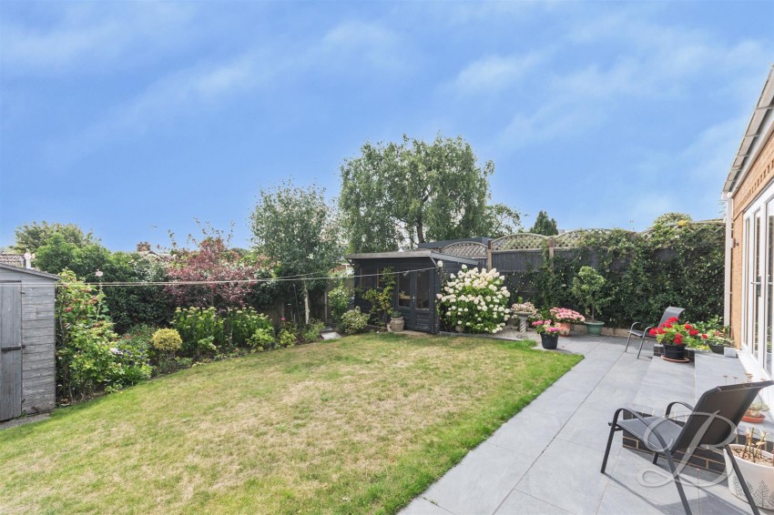 Images for Chestnut Drive, Mansfield