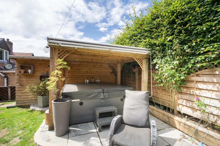 Images for Central Drive, Wingerworth, Chesterfield