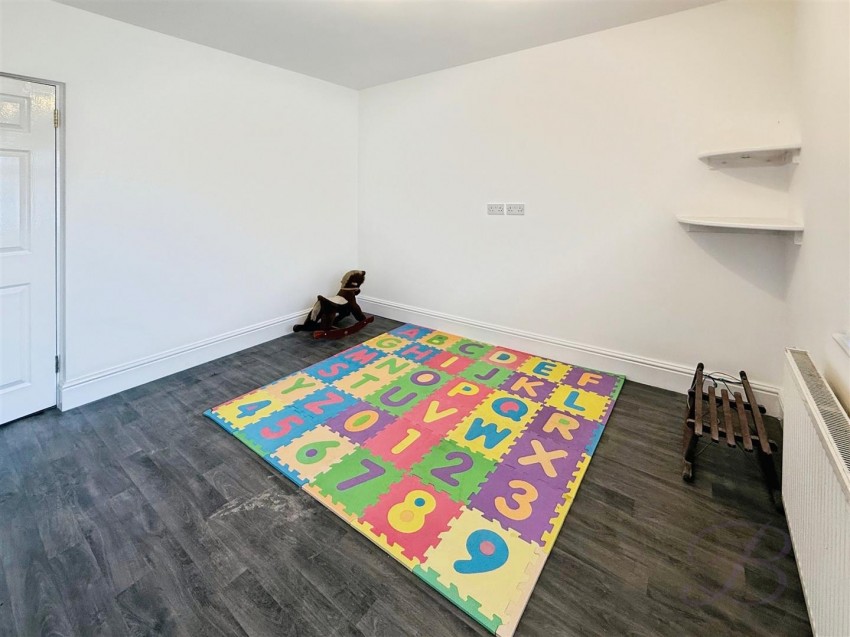 Images for Frank Avenue, Mansfield