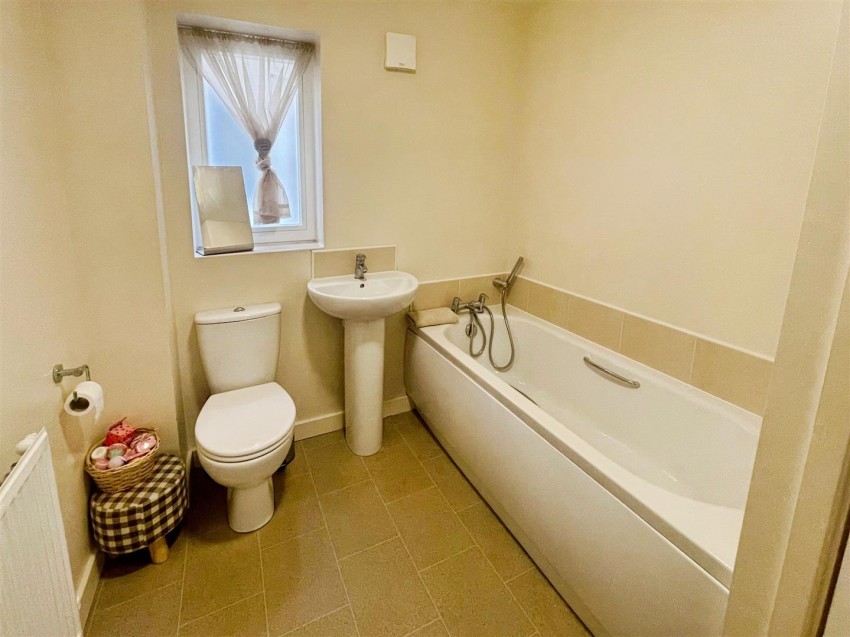 Images for Broadacre Way, Tibshelf, Alfreton