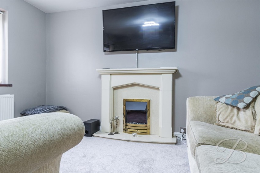 Images for East Lane, Edwinstowe, Mansfield