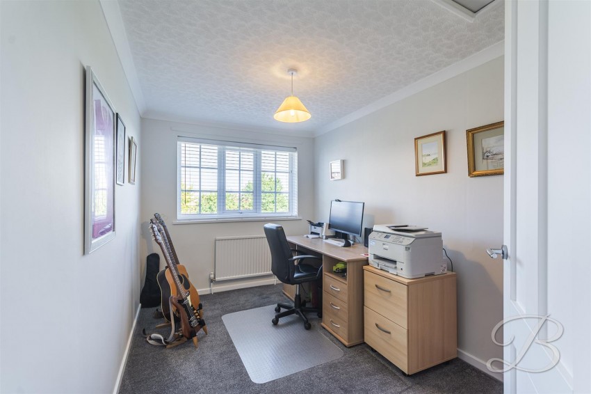 Images for Thorpelands Avenue, Forest Town, Mansfield