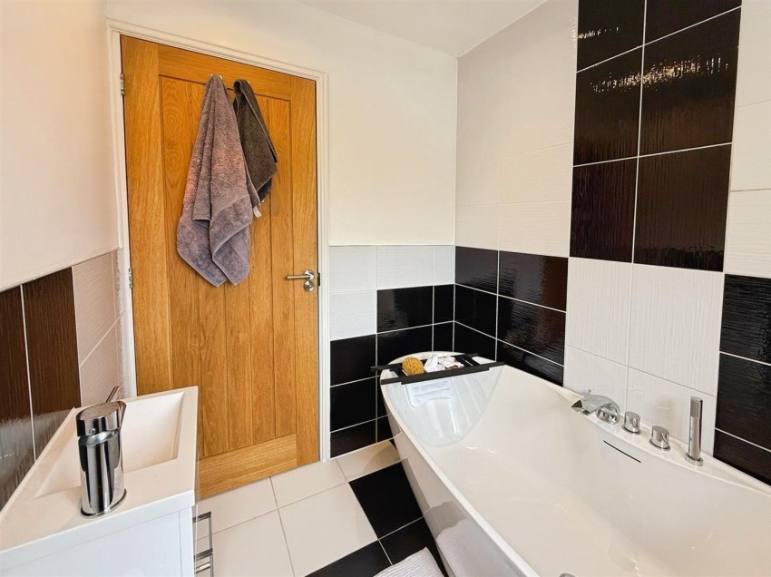 Images for Oakmeadows, South Normanton, Alfreton
