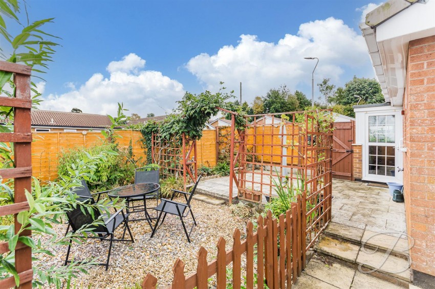 Images for Hazelwood Close, Forest Town, Mansfield