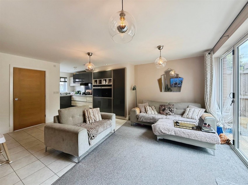 Images for Stoney View, Creswell, Worksop