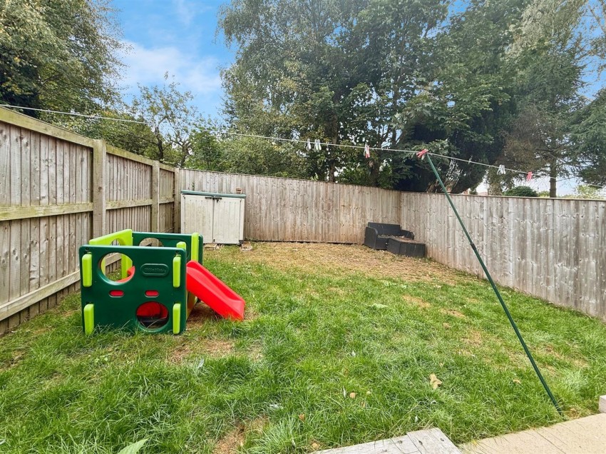 Images for Stoney View, Creswell, Worksop