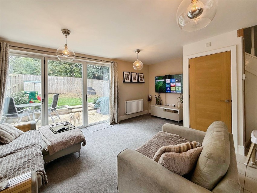 Images for Stoney View, Creswell, Worksop