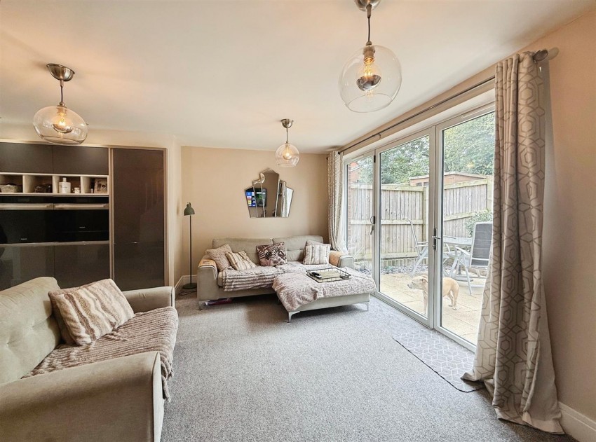 Images for Stoney View, Creswell, Worksop