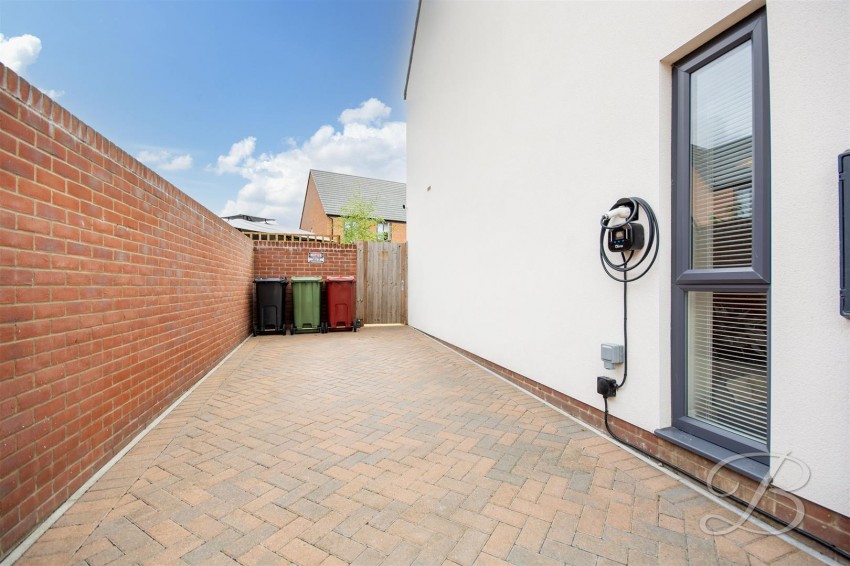 Images for Hornbeam Lane, Wingerworth, Chesterfield