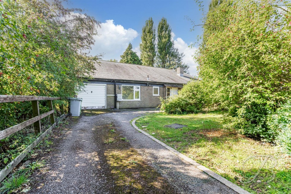 Image of Kneesall, Newark