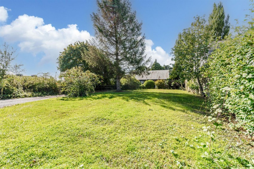 Images for Kneesall, Newark