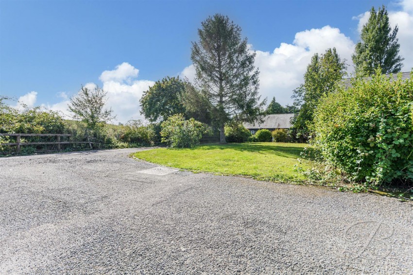Images for Kneesall, Newark