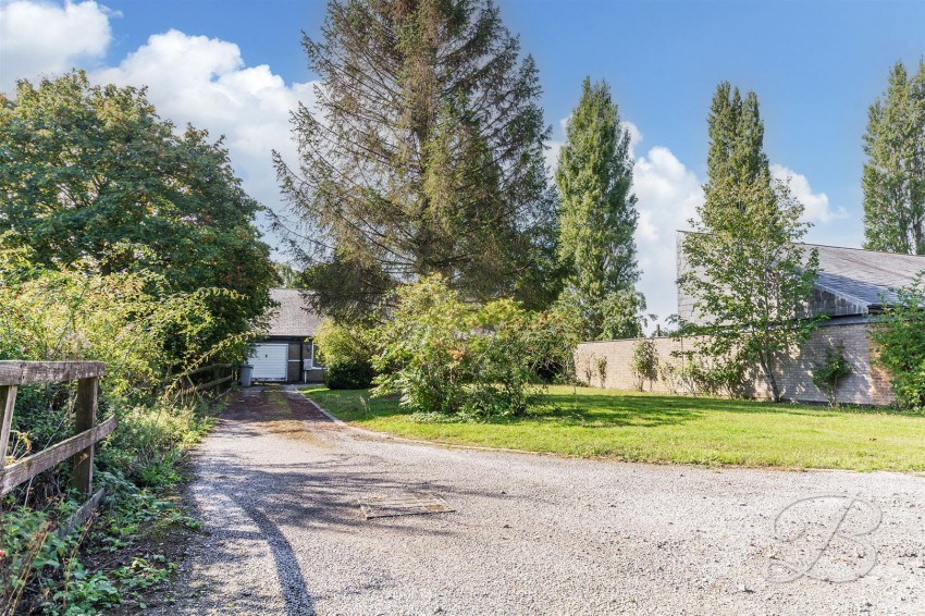 Images for Kneesall, Newark