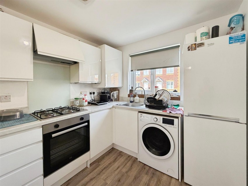 Images for Elmton Way, Creswell, Worksop