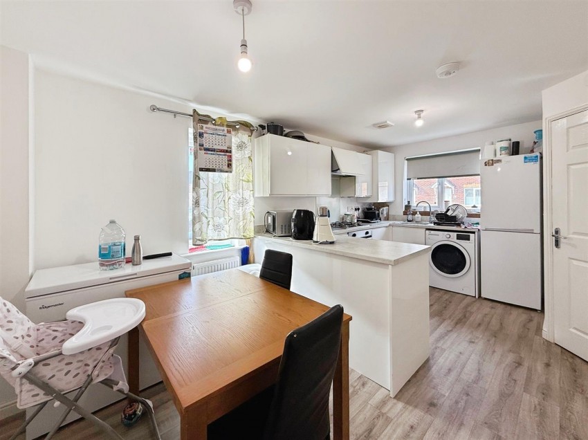 Images for Elmton Way, Creswell, Worksop