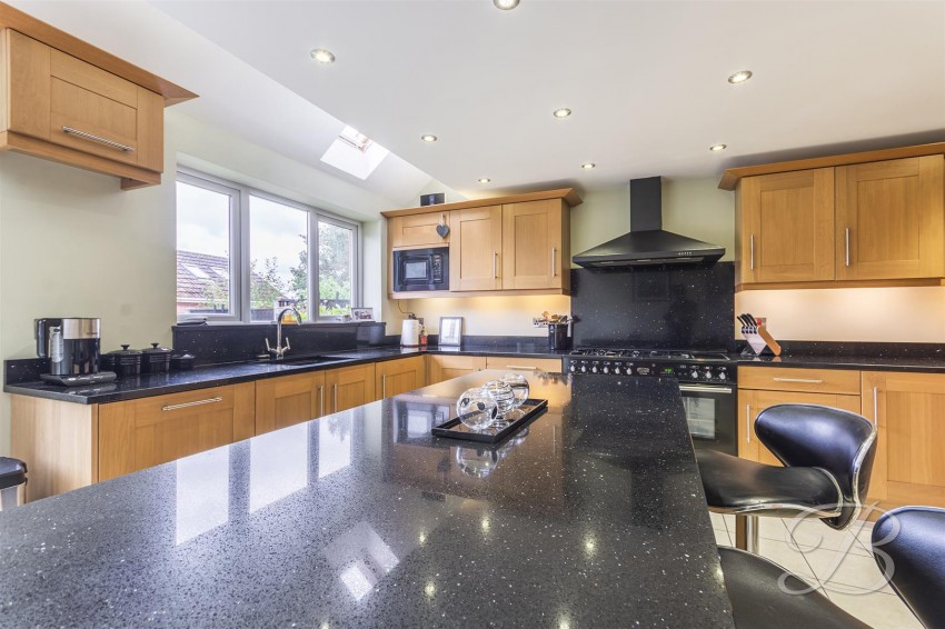 Images for Vernon Crescent, Ravenshead, Nottingham