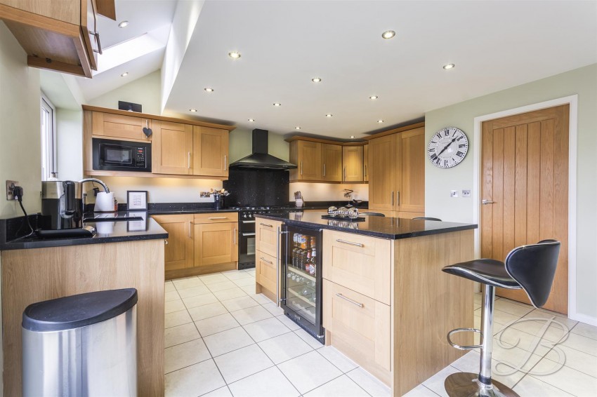 Images for Vernon Crescent, Ravenshead, Nottingham