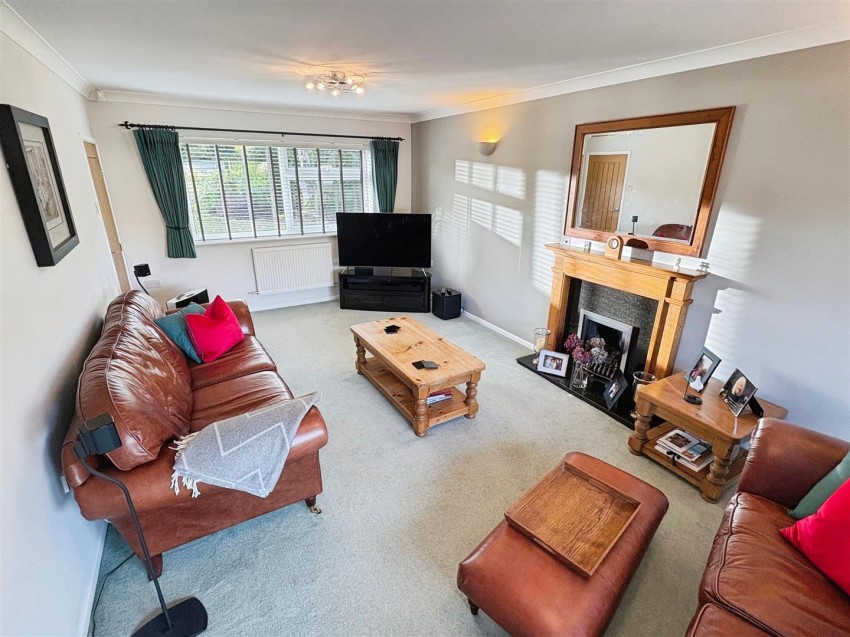 Images for Vernon Crescent, Ravenshead, Nottingham