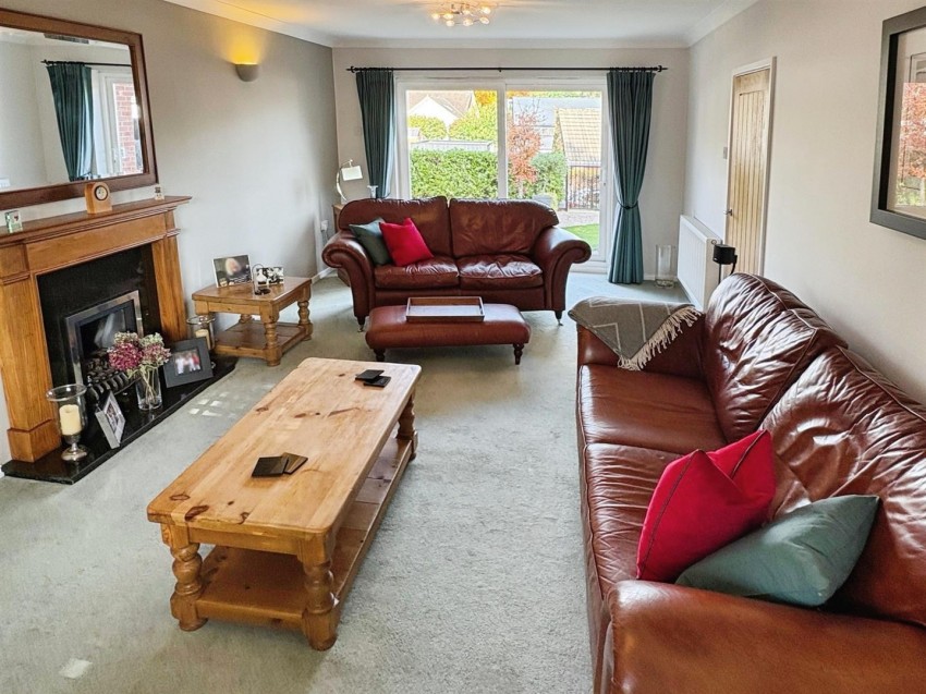 Images for Vernon Crescent, Ravenshead, Nottingham