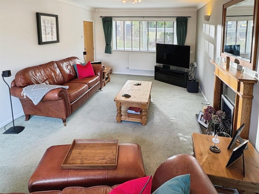 Images for Vernon Crescent, Ravenshead, Nottingham