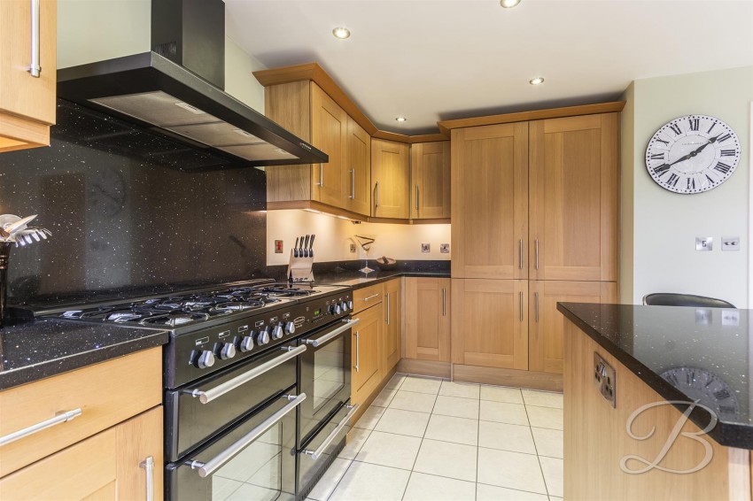 Images for Vernon Crescent, Ravenshead, Nottingham