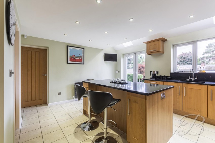 Images for Vernon Crescent, Ravenshead, Nottingham
