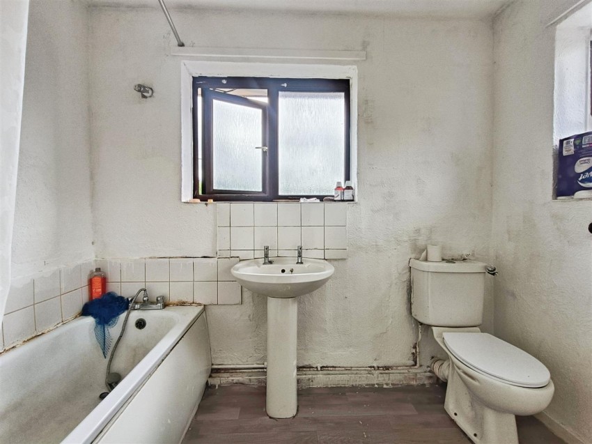 Images for Farm View Road, Kirkby-In-Ashfield, Nottingham