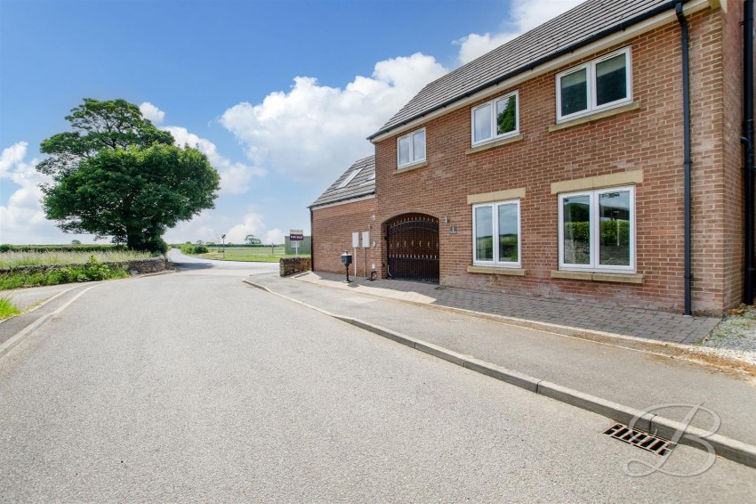Images for Castle View, Palterton, Chesterfield