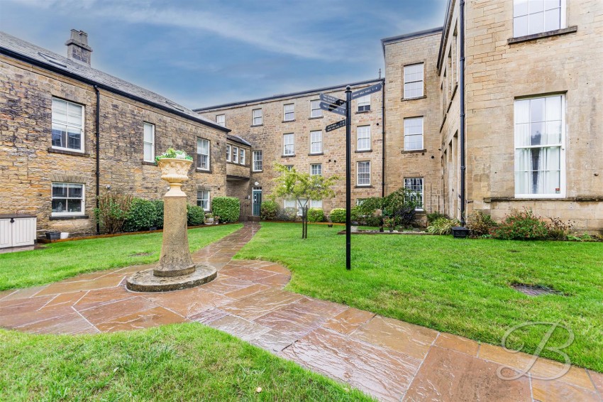 Images for Berry Hill Lane, Mansfield