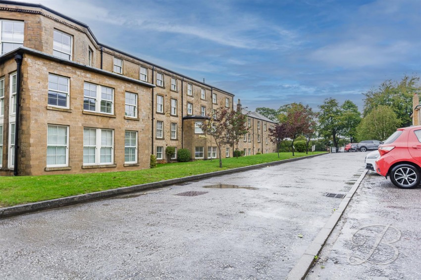 Images for Berry Hill Lane, Mansfield