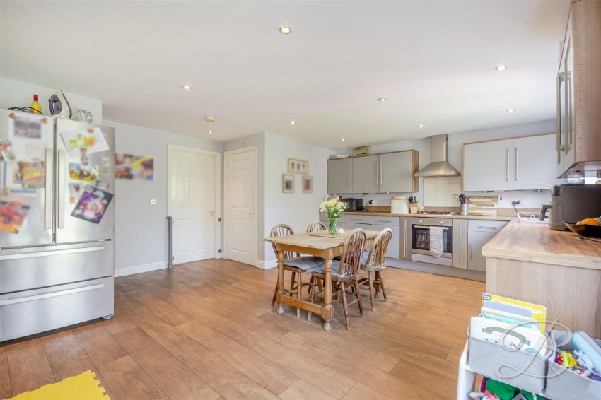 Images for Crompton Road, Bilsthorpe, Newark