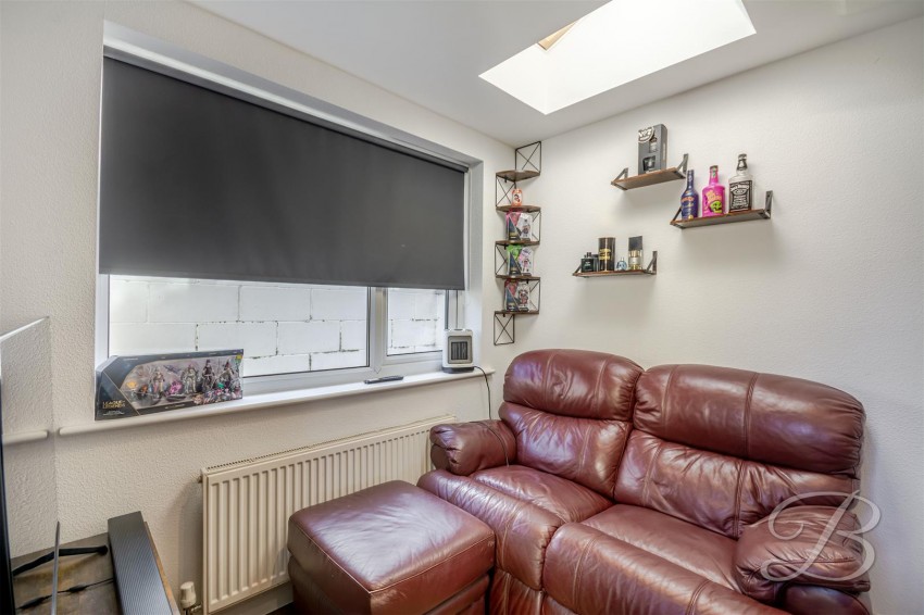 Images for Houldsworth Crescent, Bolsover, Chesterfield