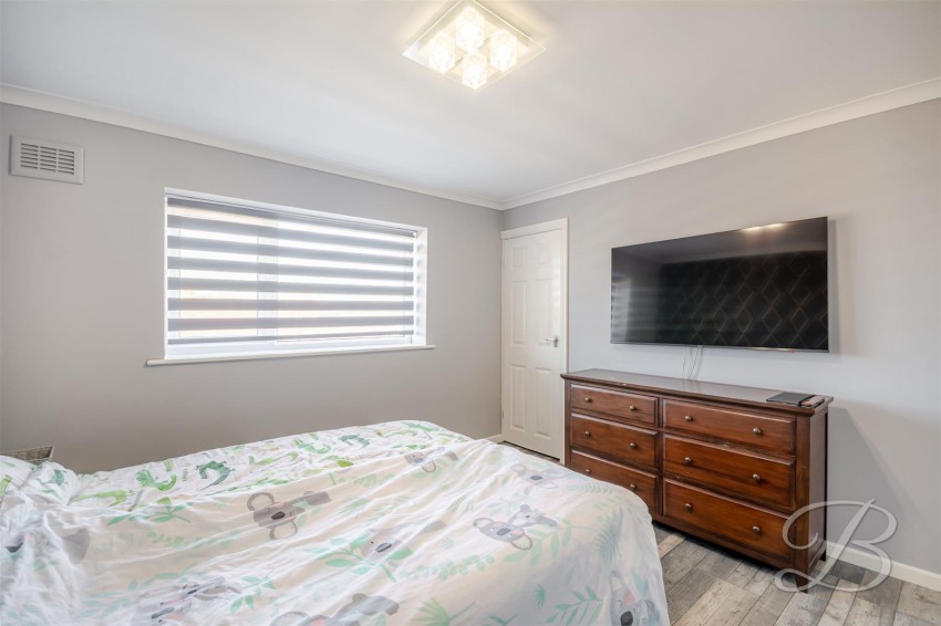 Images for Houldsworth Crescent, Bolsover, Chesterfield