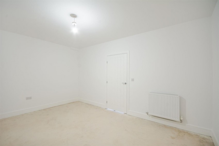 Images for High Oakham Hill, Mansfield
