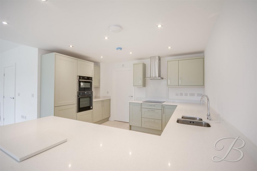 Images for High Oakham Hill, Mansfield