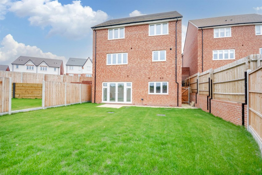 Images for High Oakham Hill, Mansfield