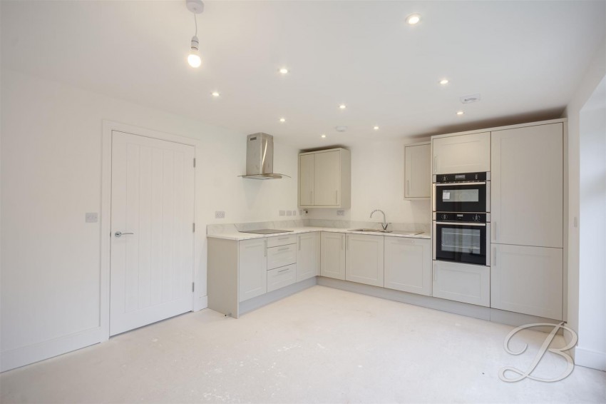 Images for High Oakham Hill, Mansfield