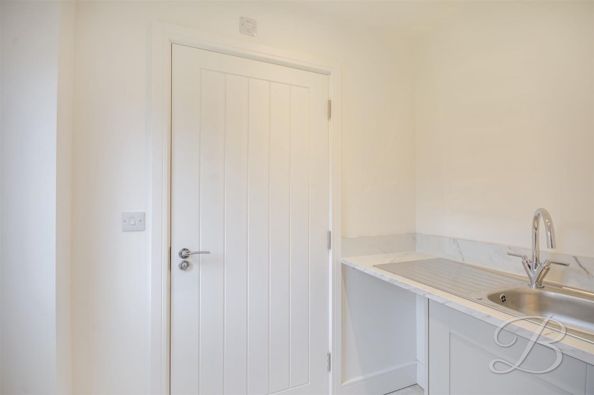 Images for High Oakham Hill, Mansfield