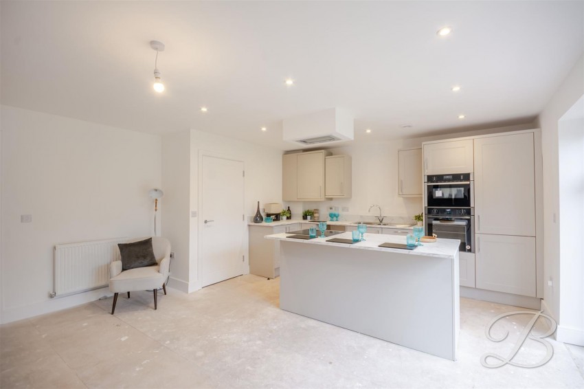 Images for High Oakham Hill, Mansfield