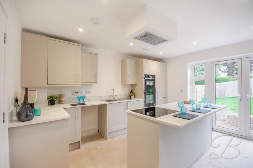 Images for High Oakham Hill, Mansfield