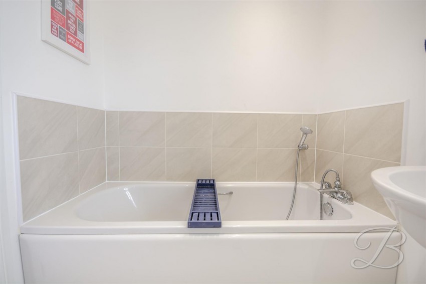 Images for Kestrel Close, Tibshelf, Alfreton