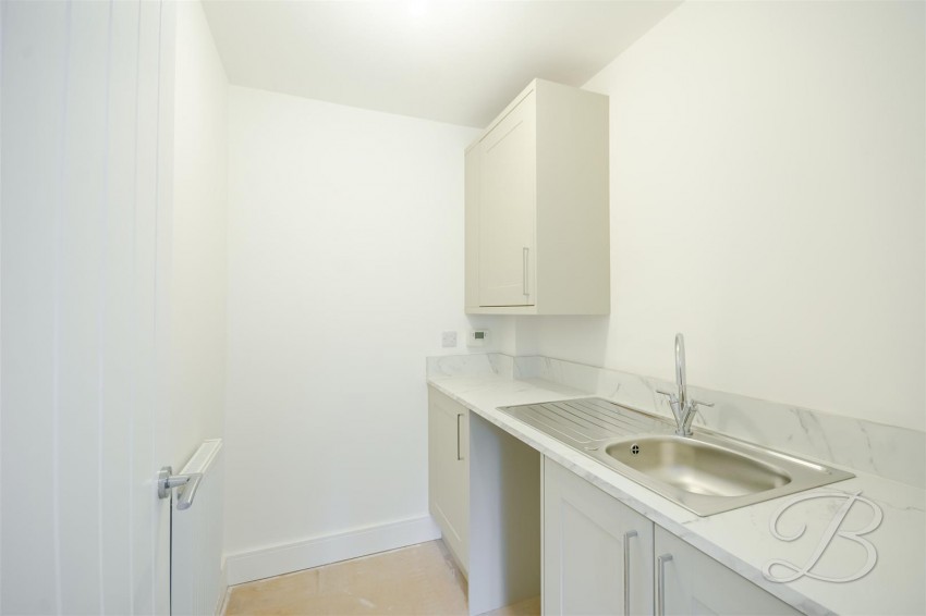 Images for High Oakham Hill, Mansfield